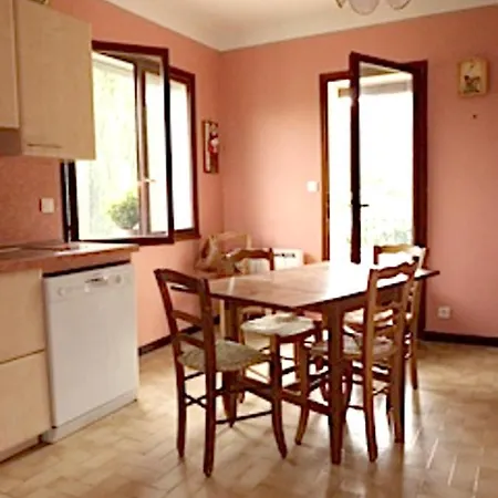 アパート Apartment With 4 Bedrooms In Quinson With Shared Pool Furnished Garden And Wifi *