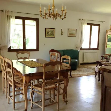 アパート Apartment With 4 Bedrooms In Quinson With Shared Pool Furnished Garden And Wifi